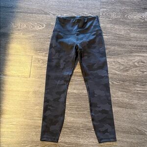 Camo lululemon leggings
